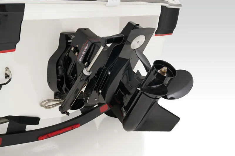 Slide: The Image of Tahoe 210 Si Limited - 29