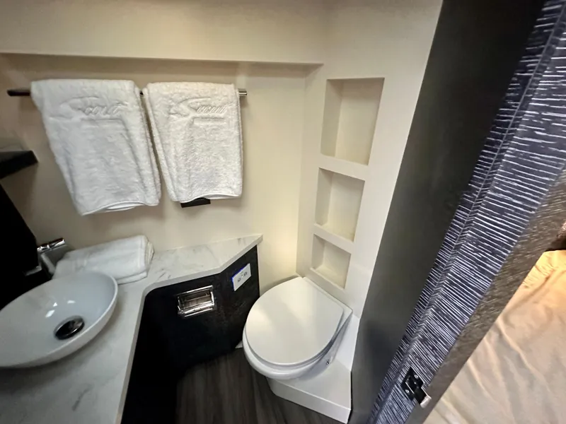 Slide: The Image of Scout 530 LXF 2024 - 28