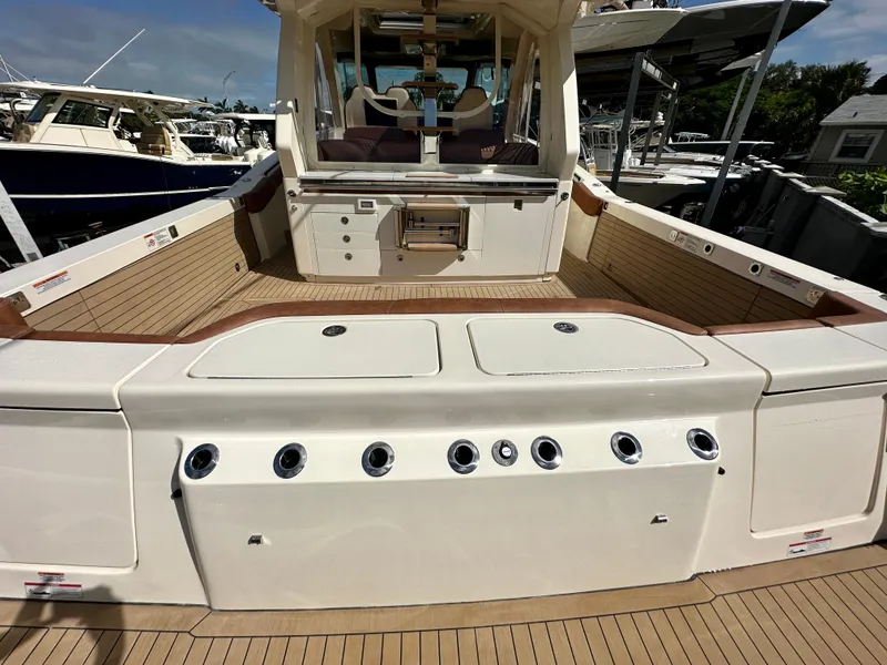 Slide: The Image of Scout 530 LXF 2024 - 33