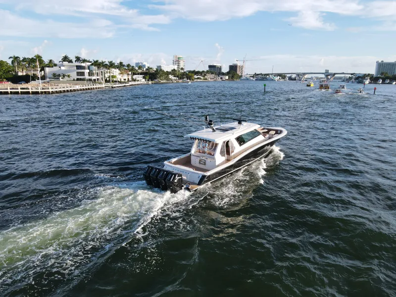 Slide: The Image of Scout 530 LXF 2024 - 4