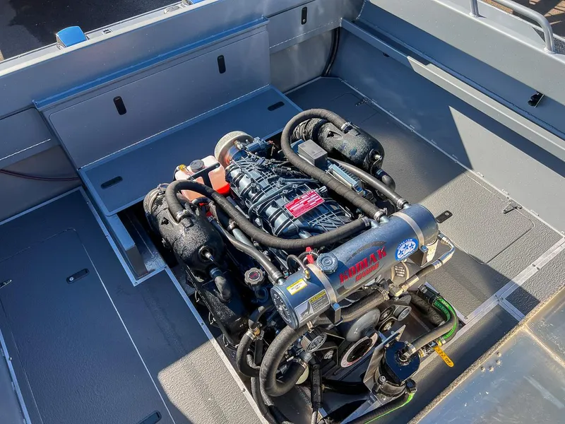 Slide: The Image of North River 24 Commander 2024 - 19