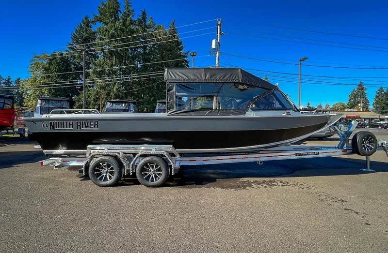 Slide: The Image of North River 24 Commander 2024 - 2