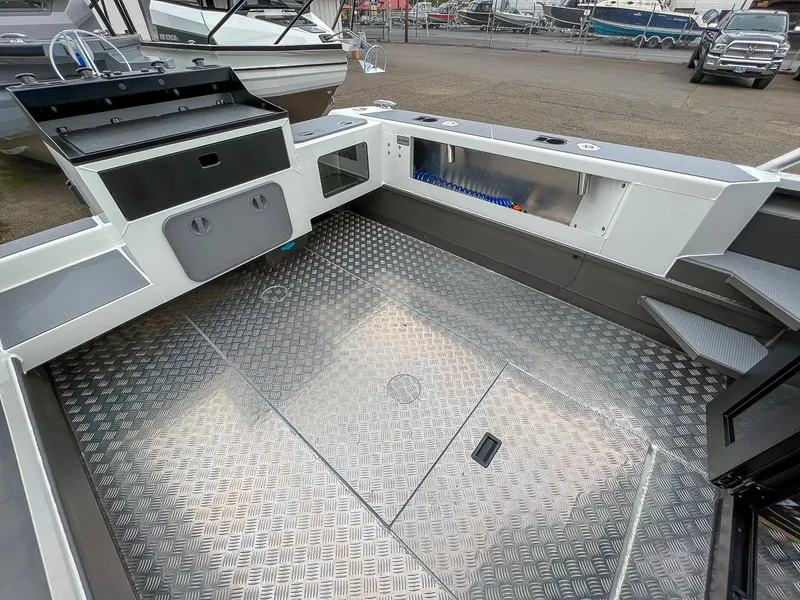 Slide: The Image of Stabi-Craft 2750 Ultra Centercab 2026 - 16