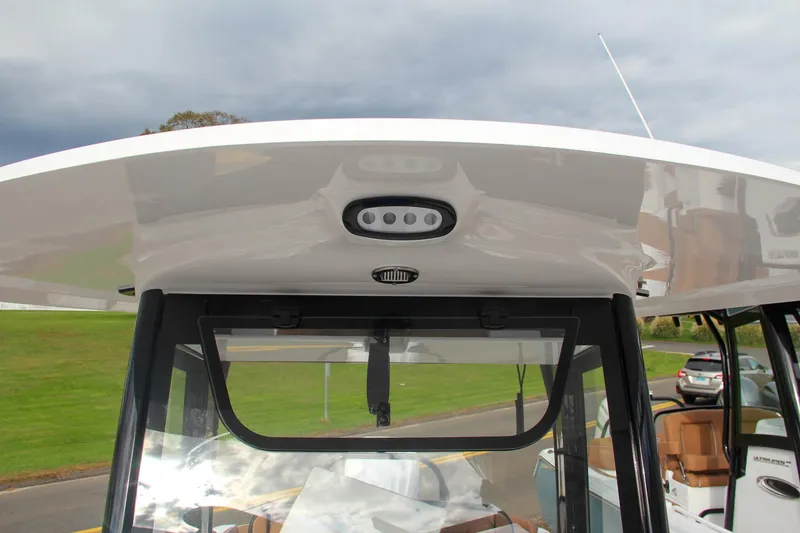 Slide: The Image of Sea Hunt Ultra 255 SE 2024 - 70