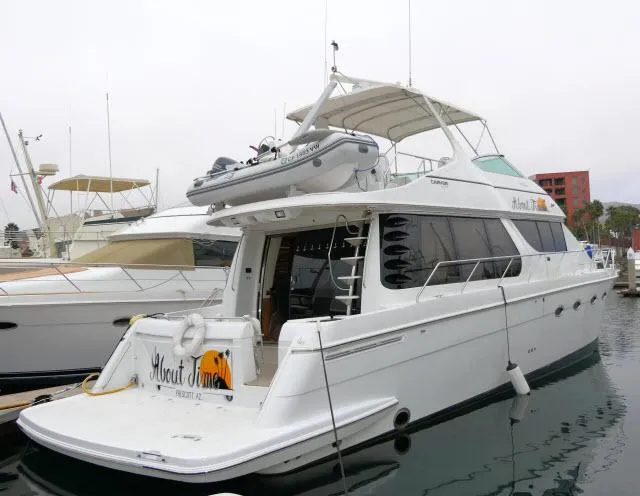 Slide: The Image of Carver 530 Voyager Pilothouse 2001 - 65