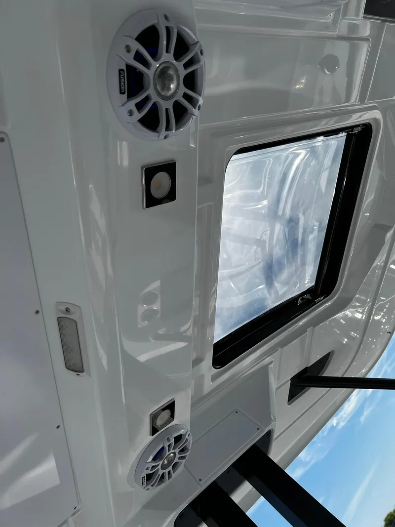 Slide: The Image of Jeanneau Leader 9.0 WA 2025 - 52