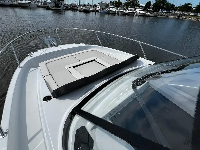 Slide: The Image of Jeanneau Leader 9.0 WA 2025 - 59