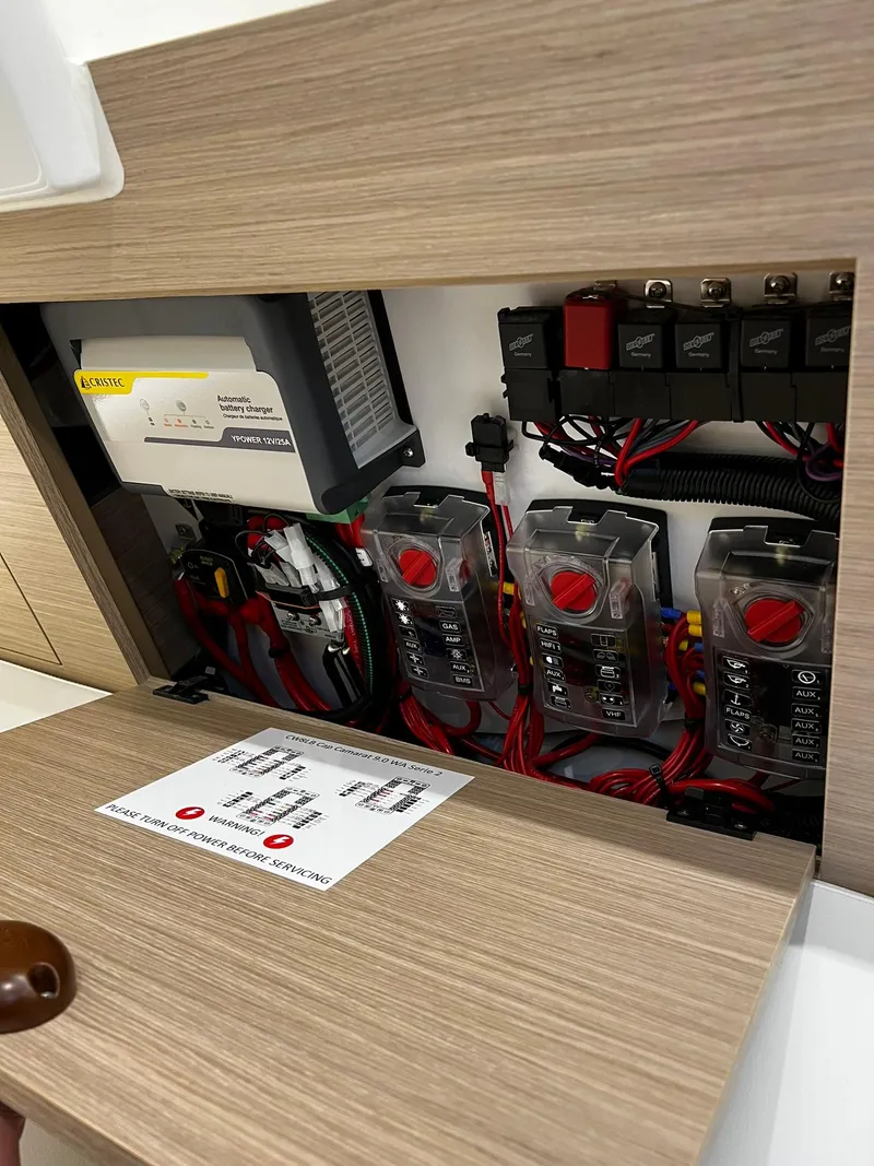 Slide: The Image of Jeanneau Leader 9.0 WA 2025 - 74