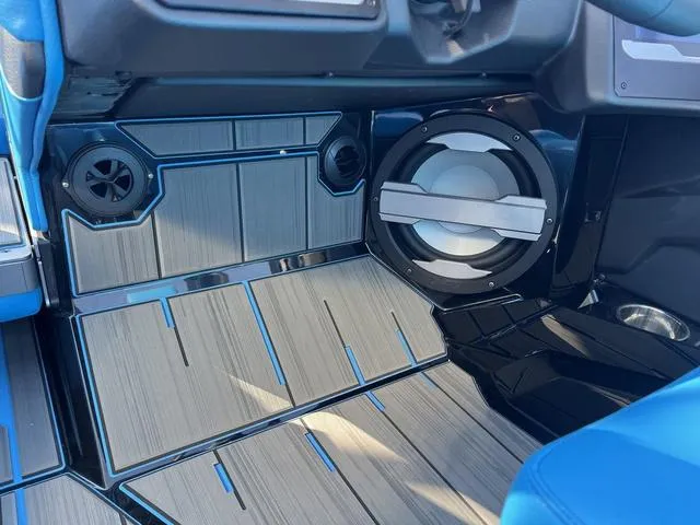 Slide: The Image of Supra SL 450 2024 - 16