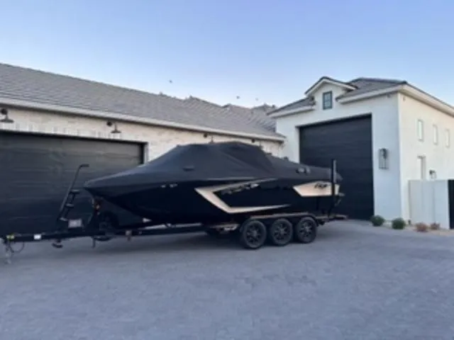 Slide: The Image of Tigé 23RZX 2021 - 34