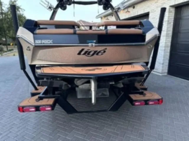 Slide: The Image of Tigé 23RZX 2021 - 92