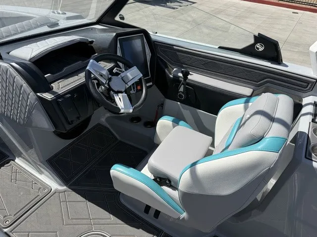 Slide: The Image of Tigé 24RZX 2023 - 12