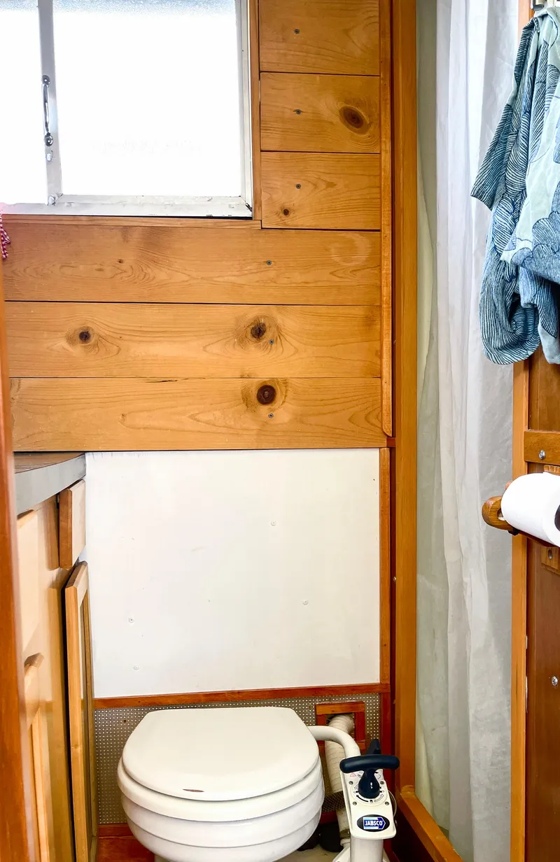 Slide: The Image of Tollycraft Tollyhome 36 1970 - 51