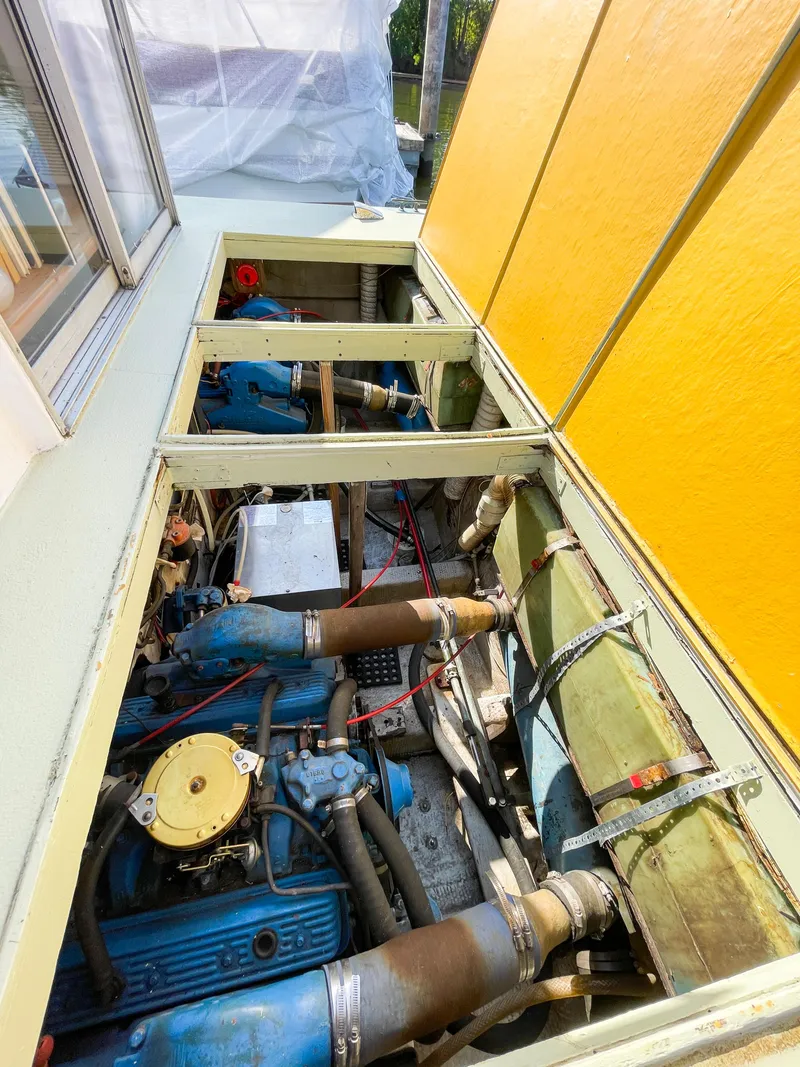 Slide: The Image of Tollycraft Tollyhome 36 1970 - 73