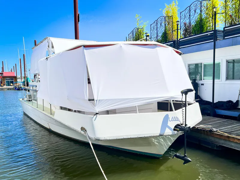 Slide: The Image of Tollycraft Tollyhome 36 1970 - 74