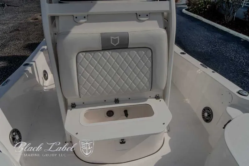 Slide: The Image of Sea Fox 251 BayFox Center Console 2024 - 12