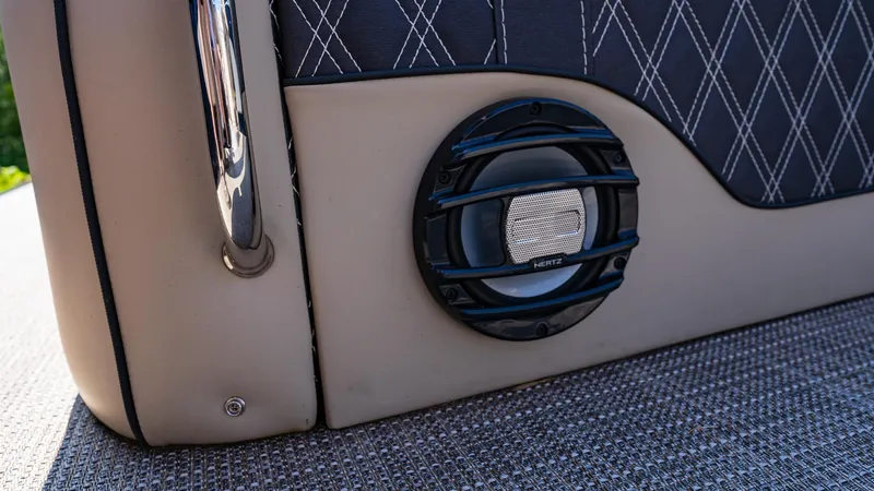 Slide: The Image of Barletta L25UC 2021 - 9