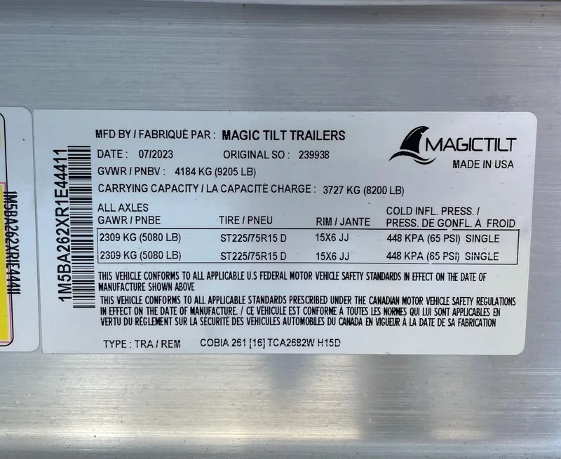 Slide: The Image of Yamaha LF200XSA2 engine label on 2024 Cobia 262 Center Console boat. - 14