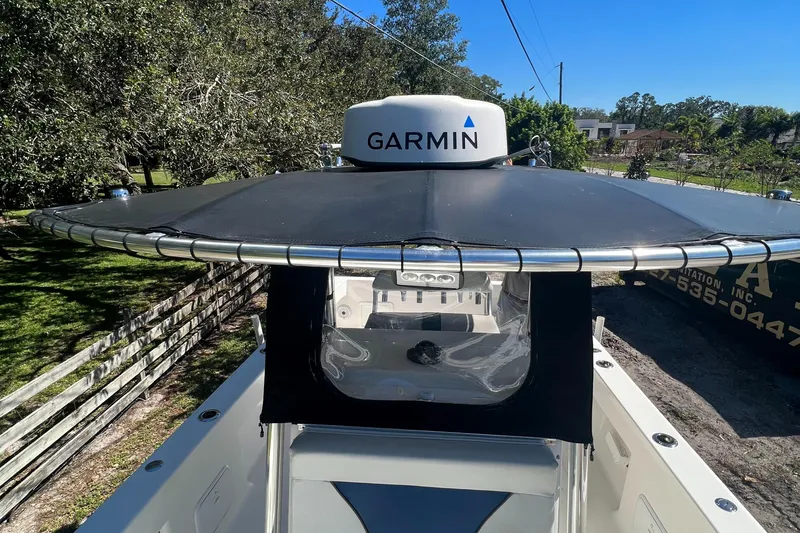 Slide: The Image of SeaVee 32 Cuddy Diesel-Radar - 14