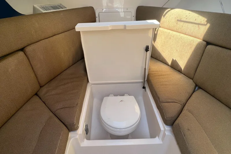 Slide: The Image of SeaVee 32 Cuddy Diesel-Cabin - 9