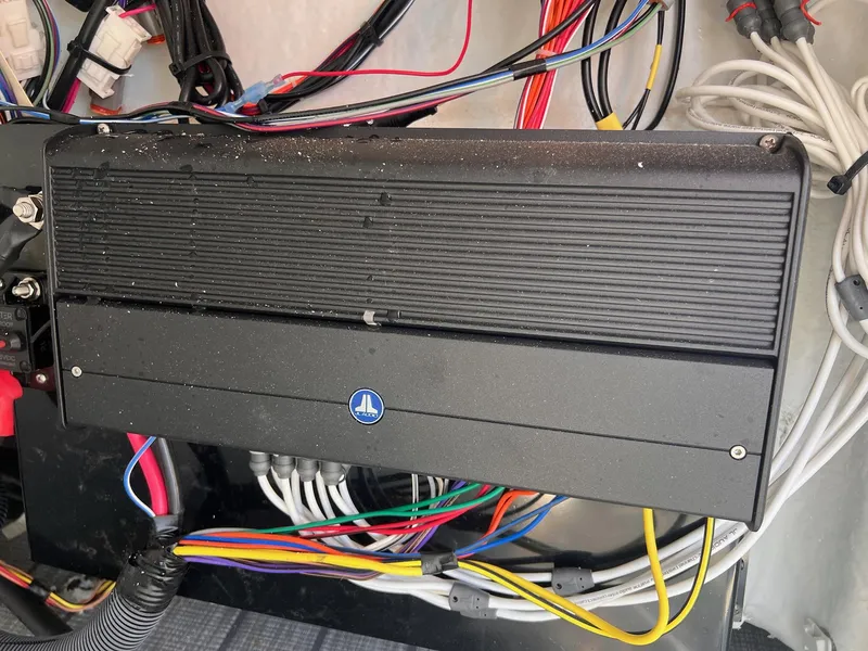 Slide: The Image of Sylvan S3 CLZ DH Tritoon - In Stock 2024 - 11