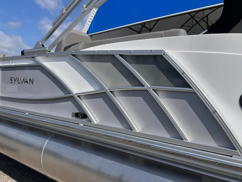 Slide: The Image of Sylvan S3 CLZ DH Tritoon - In Stock 2024 - 18