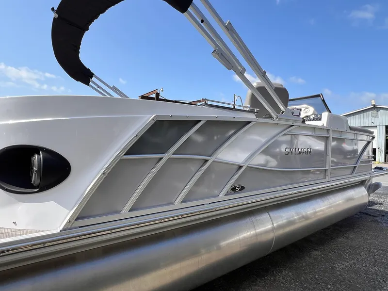 Slide: The Image of Sylvan S3 CLZ DH Tritoon - In Stock 2024 - 33