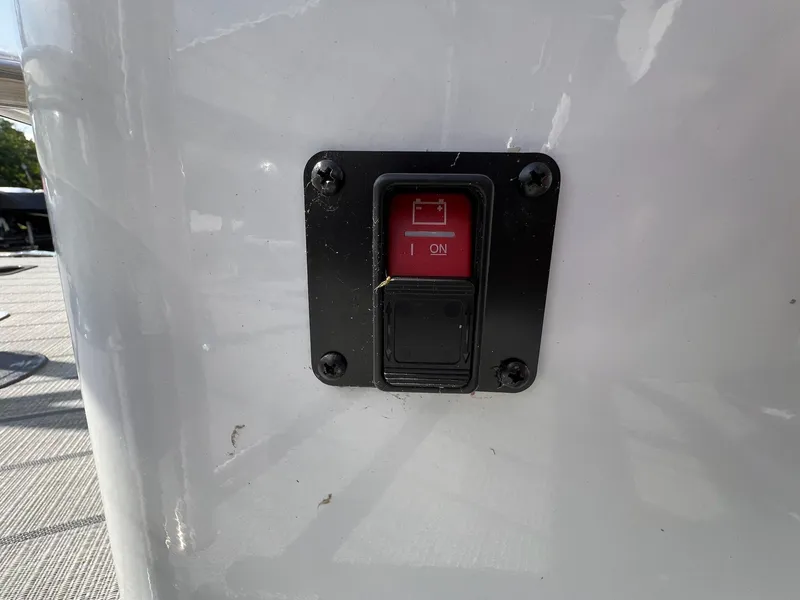 Slide: The Image of Sylvan S3 CLZ DH Tritoon - In Stock 2024 - 6