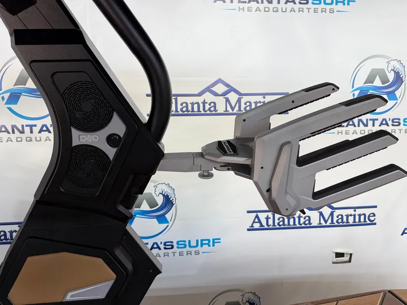 Slide: The Image of Supra SA 400 2024 - 27