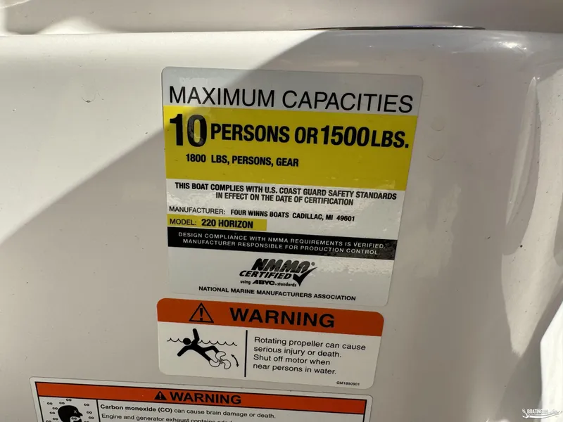 Slide: The Image of Capacity warning label on 2008 Four Winns Horizon 220SS boat, max 10 persons or 1500 lbs. - 16