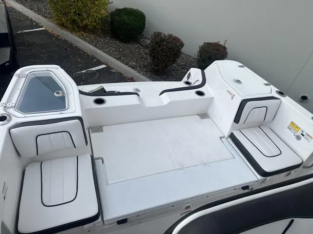 Slide: The Image of Yamaha 255 FSH Sport E 2023 - 12