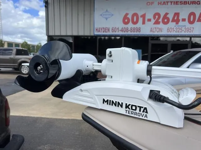 Slide: The Image of Avid 21 FSX 2024 - 9