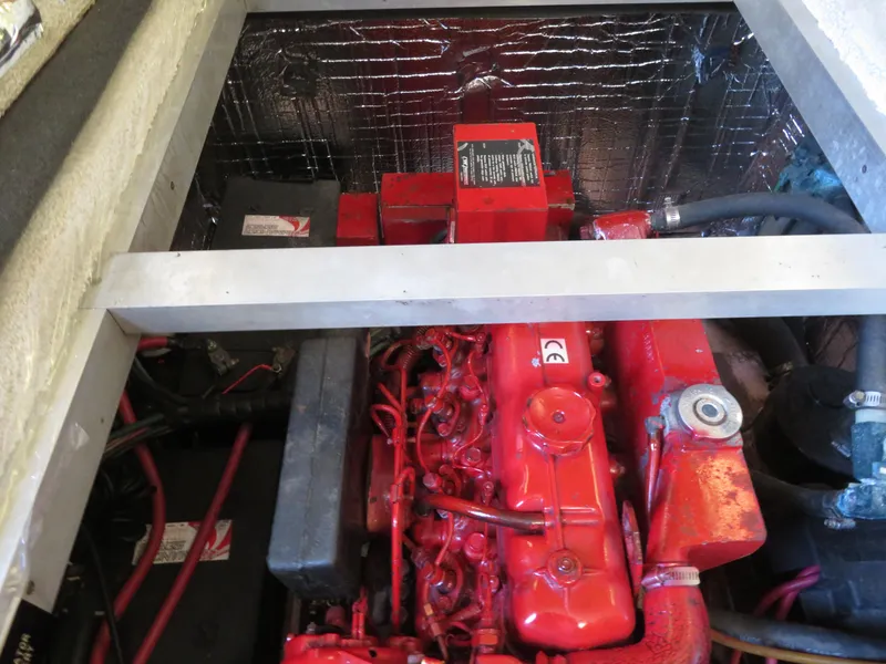 Slide: The Image of Blue Water 5800 Motor Yacht 2000 - 119