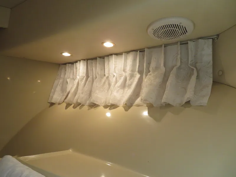 Slide: The Image of Blue Water 5800 Motor Yacht 2000 - 52