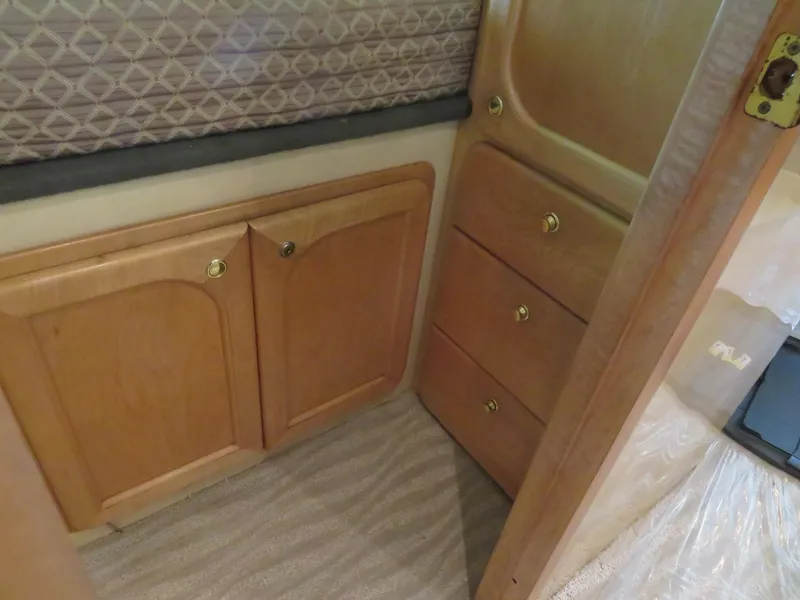 Slide: The Image of Blue Water 5800 Motor Yacht 2000 - 64