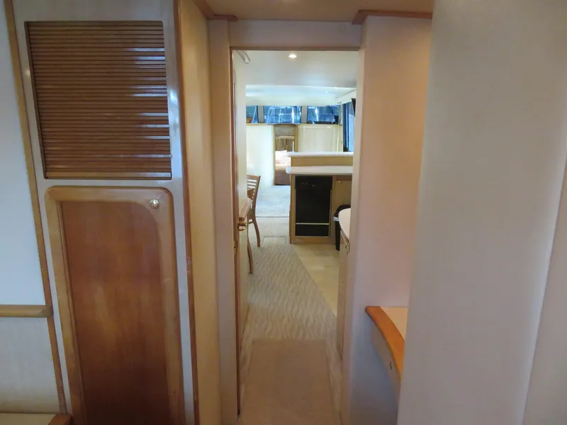 Slide: The Image of Blue Water 5800 Motor Yacht 2000 - 67