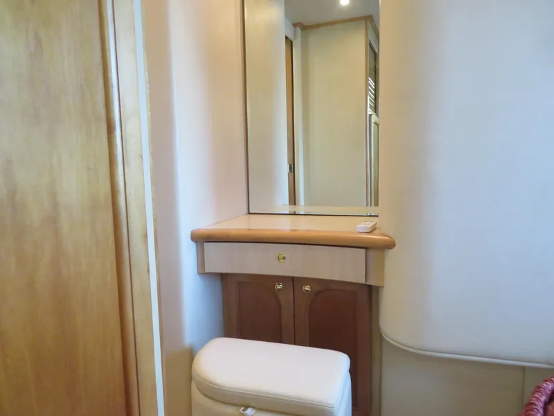 Slide: The Image of Blue Water 5800 Motor Yacht 2000 - 75