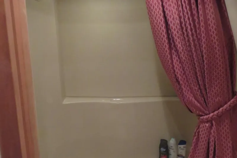 Slide: The Image of Blue Water 5800 Motor Yacht 2000 - 82