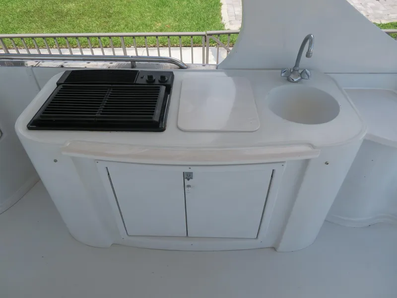 Slide: The Image of Blue Water 5800 Motor Yacht 2000 - 94