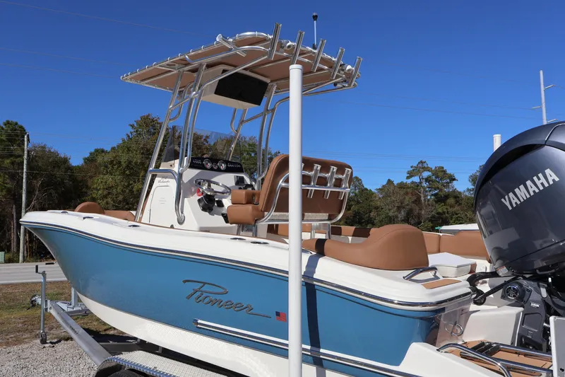 Slide: The Image of Pioneer 202 Islander 2025 - 14