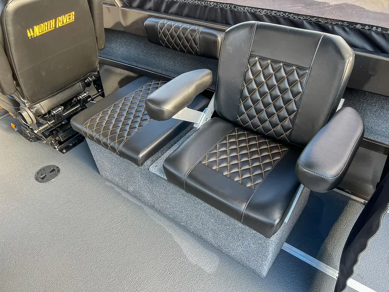 Slide: The Image of North River 24' Seahawk 2026 - 12