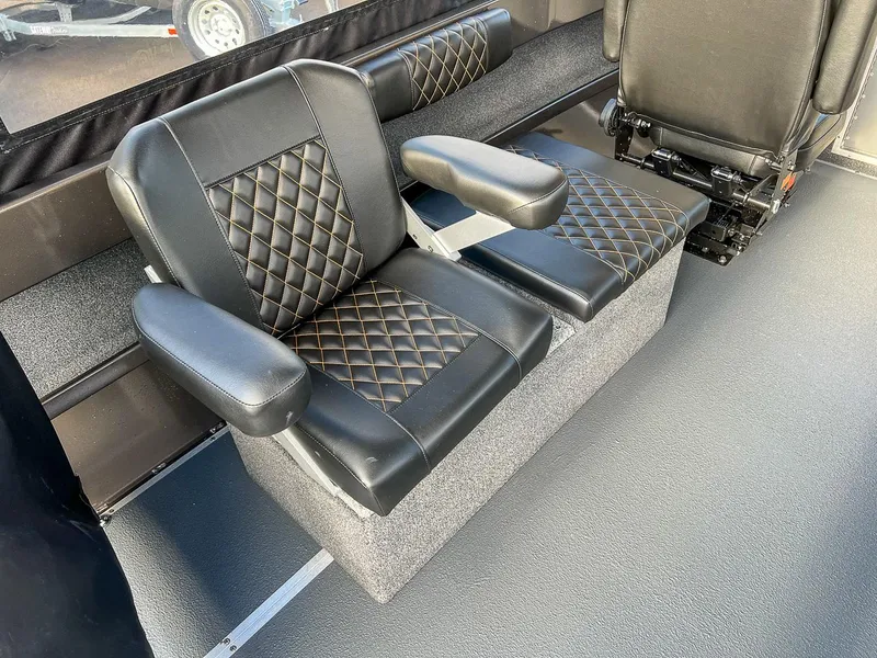 Slide: The Image of North River 24' Seahawk 2026 - 13