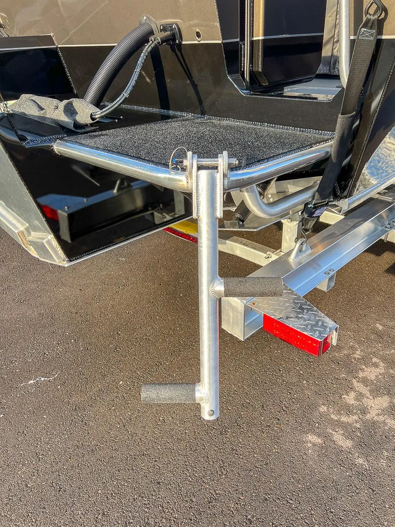 Slide: The Image of North River 24' Seahawk 2026 - 21