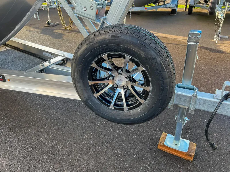 Slide: The Image of North River 24' Seahawk 2026 - 23