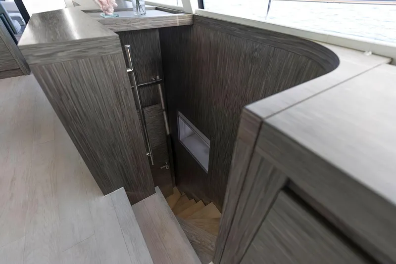 Slide: The Image of Pershing 82 2017 - 53