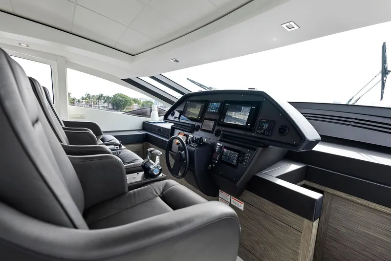 Slide: The Image of Pershing 82 2017 - 58