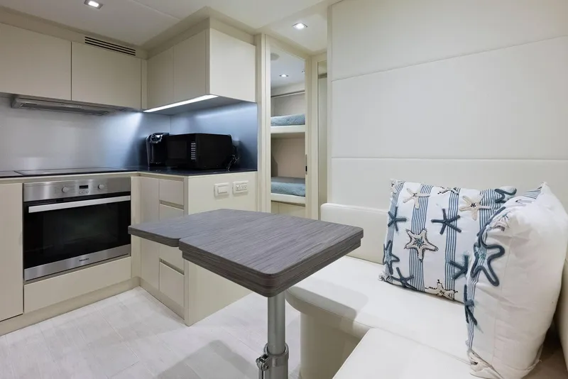 Slide: The Image of Pershing 82 2017 - 69