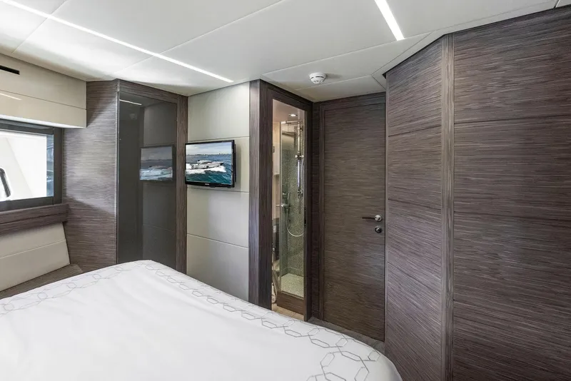 Slide: The Image of Pershing 82 2017 - 84