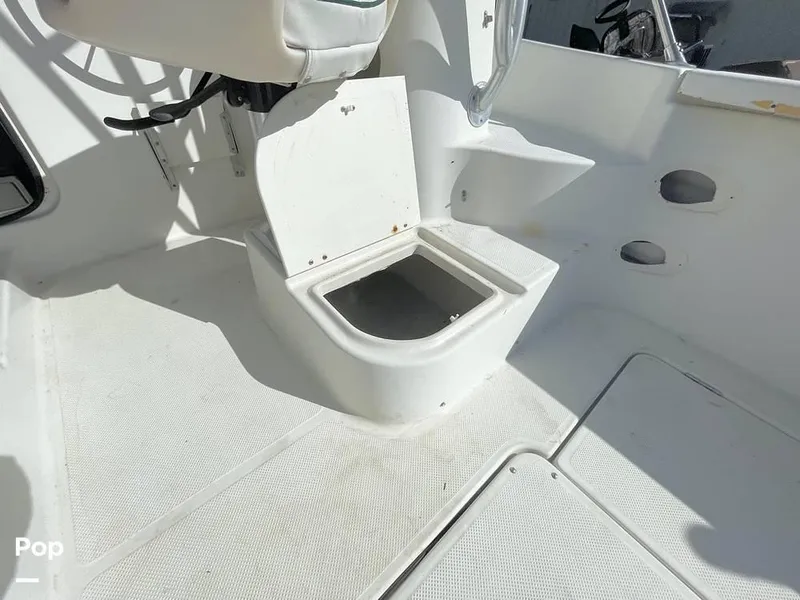 Slide: The Image of 2000 Trophy 2352 for sale in Owensboro, KY - 44