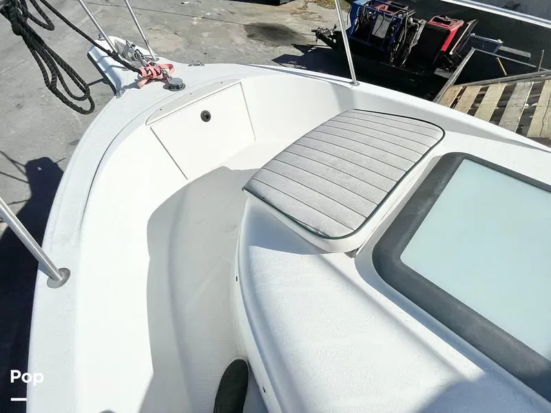 Slide: The Image of 2000 Trophy 2352 for sale in Owensboro, KY - 78